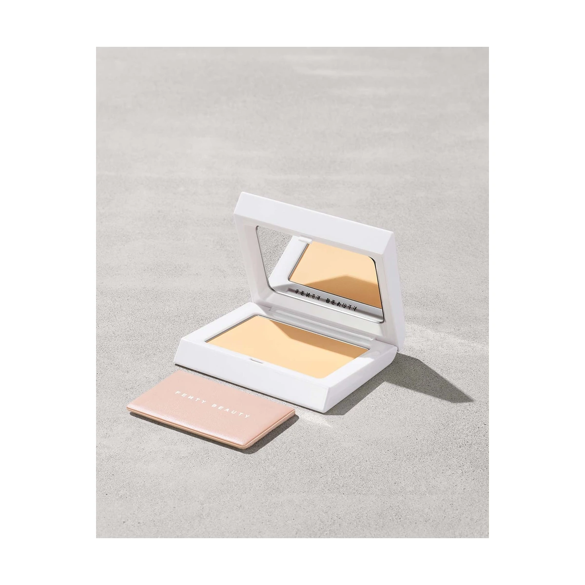 Bright Fix Instant Brightening + Blurring Powder