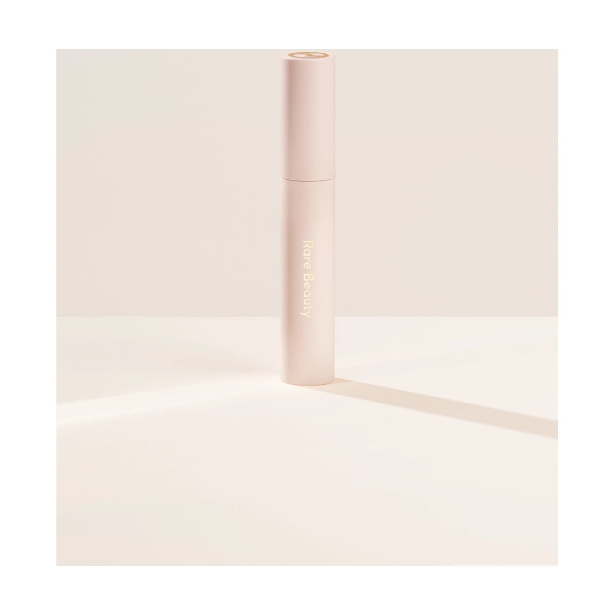 Perfect Strokes Universal Volumizing Mascara