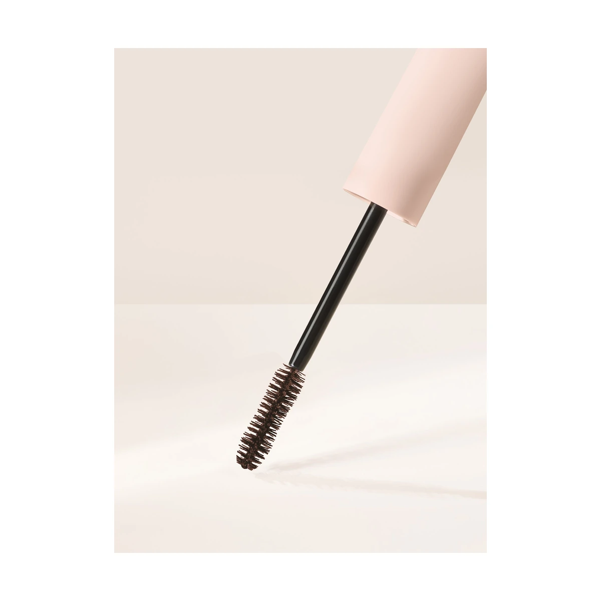 Perfect Strokes Universal Volumizing Mascara - Brown