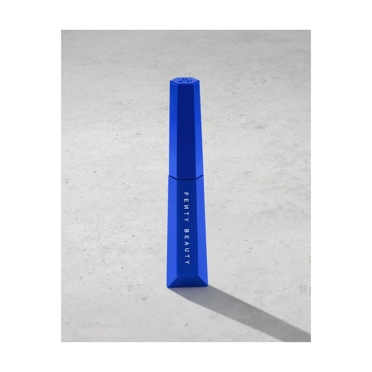 Hella Thicc Volumizing Mascara