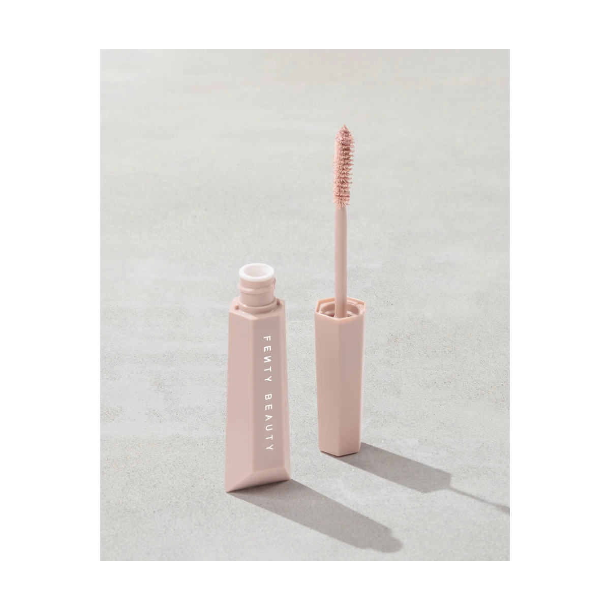 Hella Extra Mascara-Boosting Lash Primer